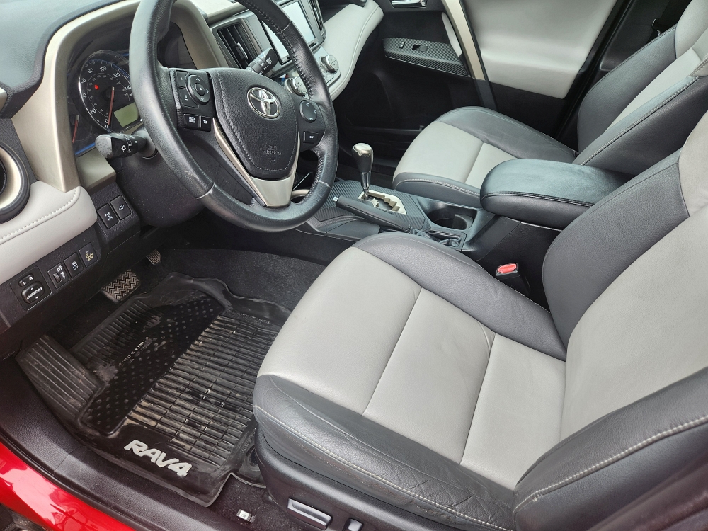 2014 TOYOTA RAV 4